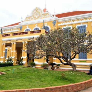 battambang-governors-house-.jpeg