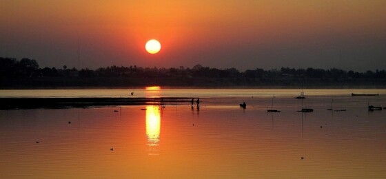 Sunset-Over-the-charming-Mekong-river.jpeg