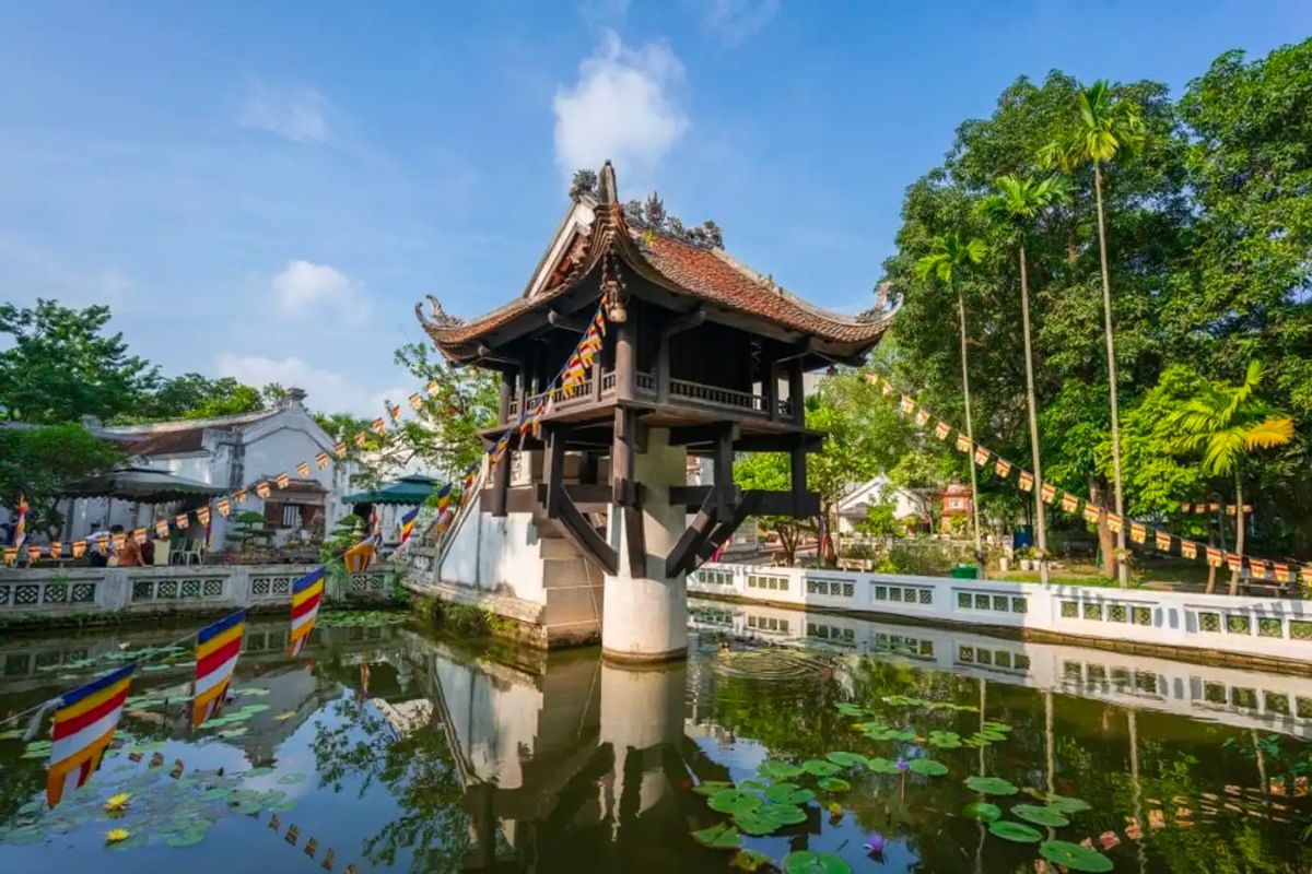 attractions in hanoi vietnam One Pillar Pagoda
