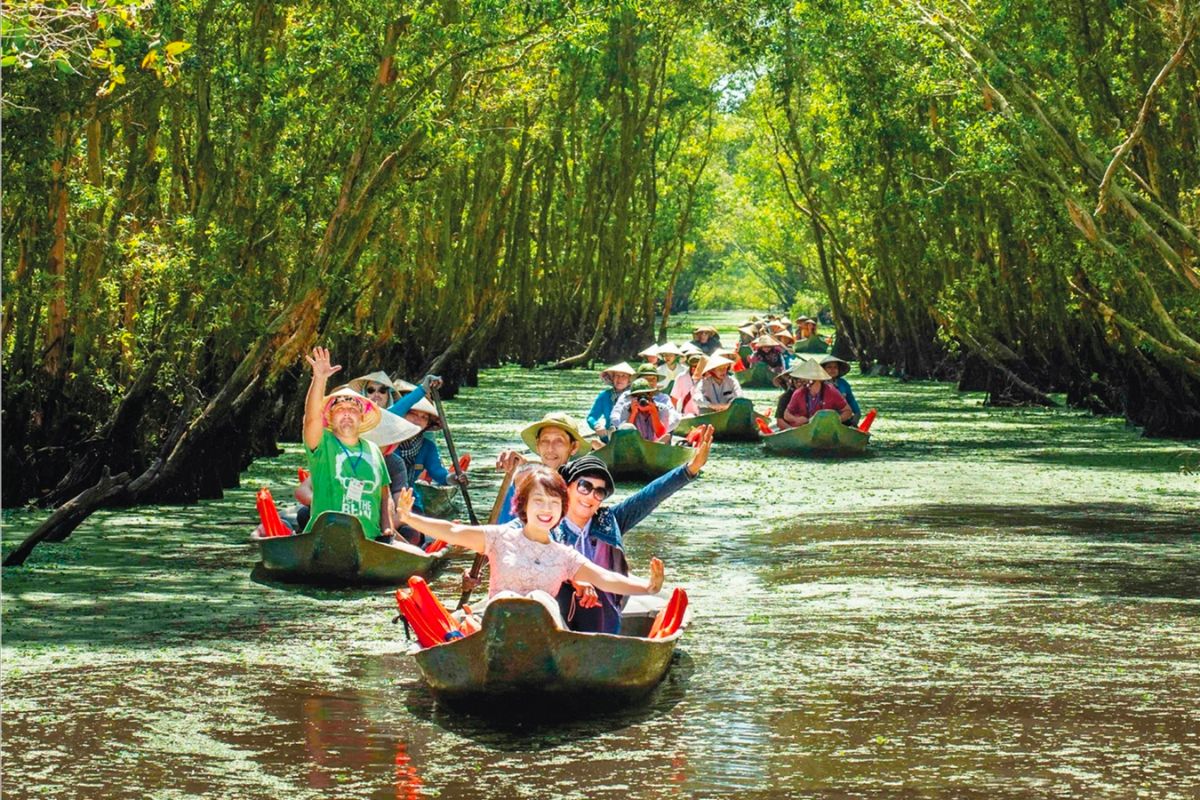 Ho Chi Minh City Mekong Delta Tour Rowing sampan Mekong Delta