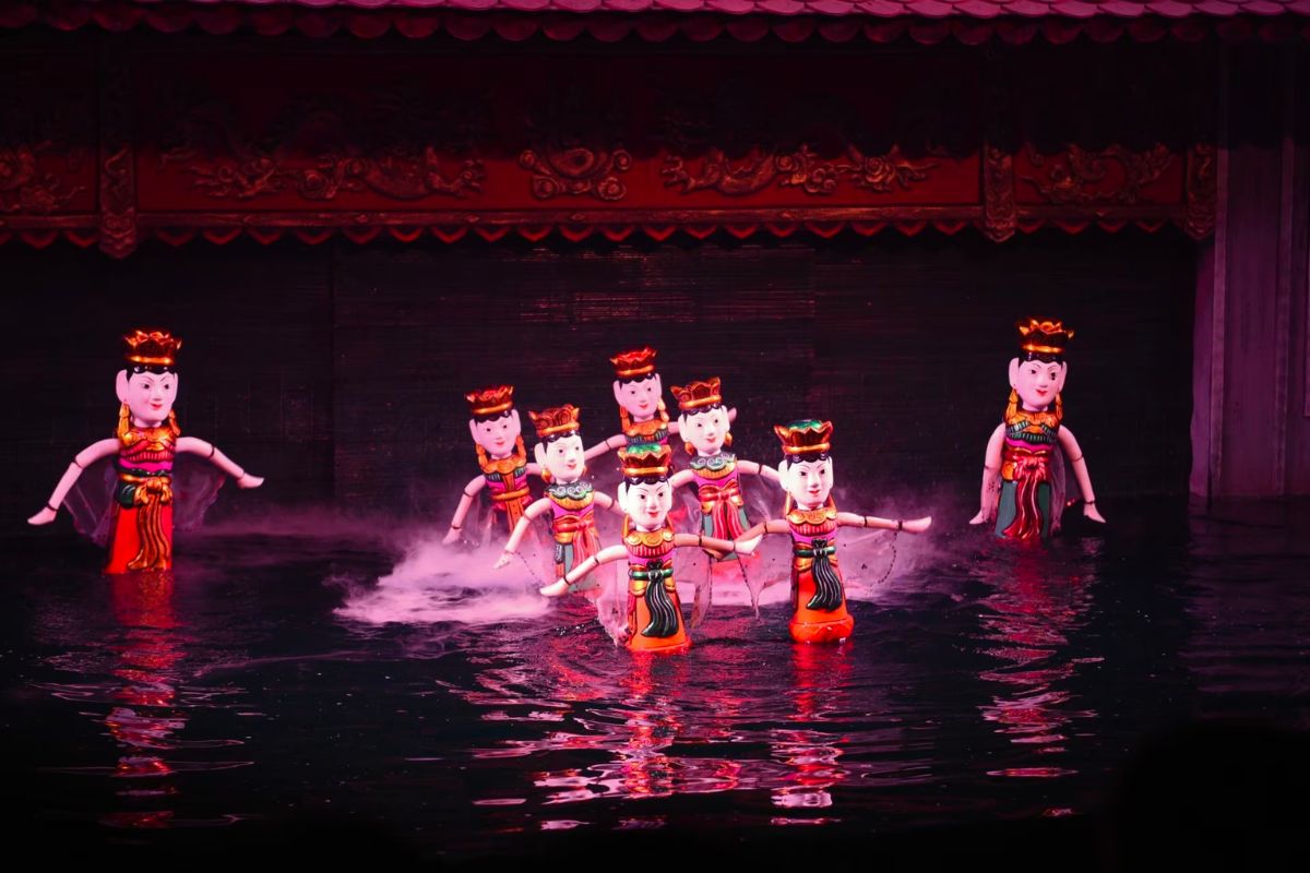 attractions in hanoi vietnam The Water Puppet Theater