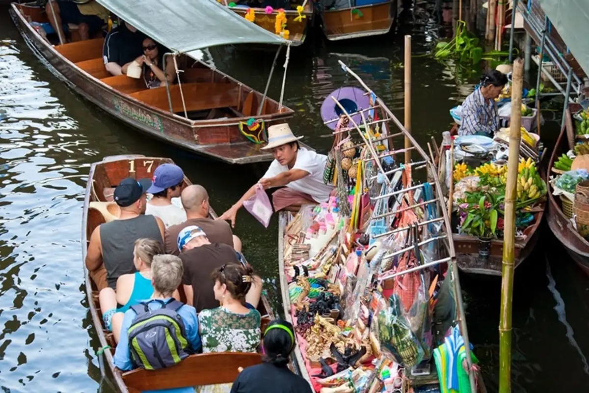 floating market from ho chi minh city bargain 