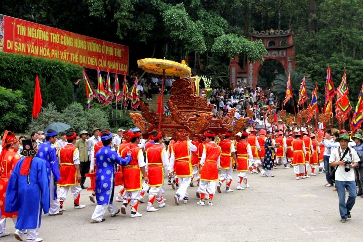 visit vietnam in april Hung Kings' Commemoration