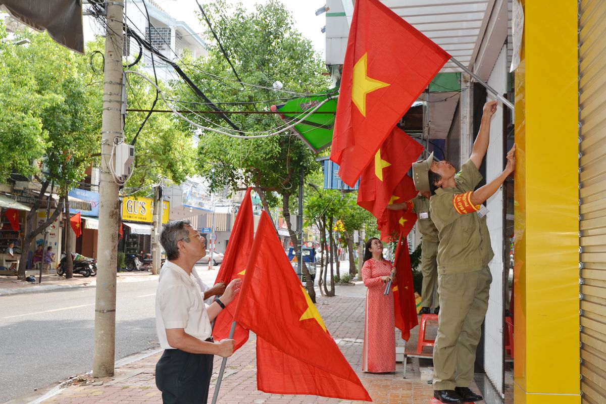 visit vietnam in april Reunification Day