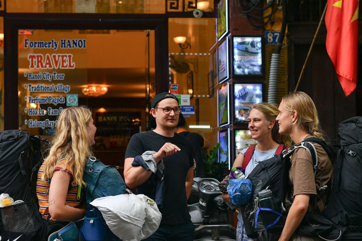 Vietnam Covid entry requirement foreigners discover Hanoi streets