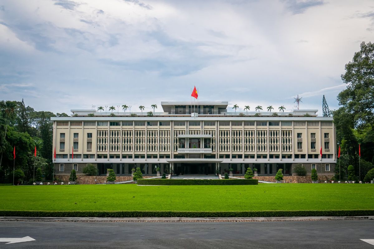 planning to travel ho chi minh city Independence Palace