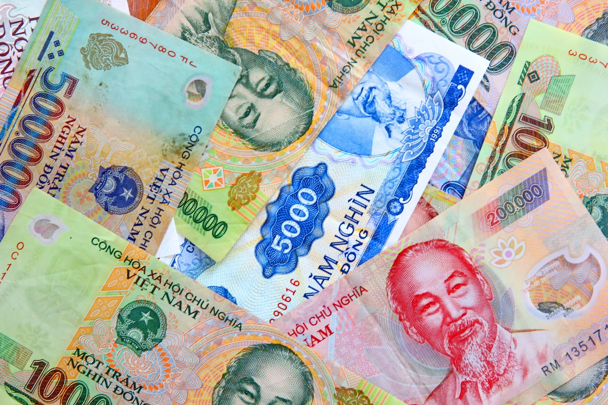 prepare for travelling to vietnam Vietnam currency
