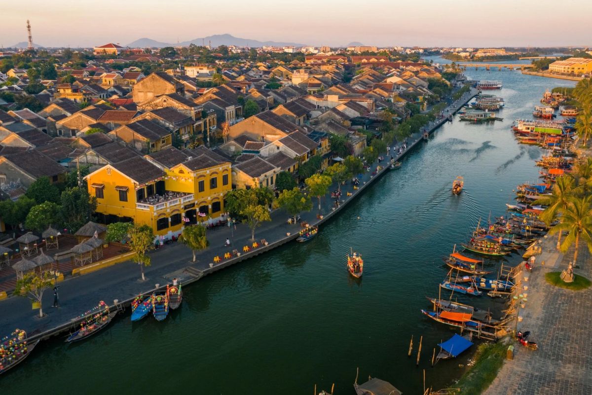 best cities to visit in vietnam hoi an