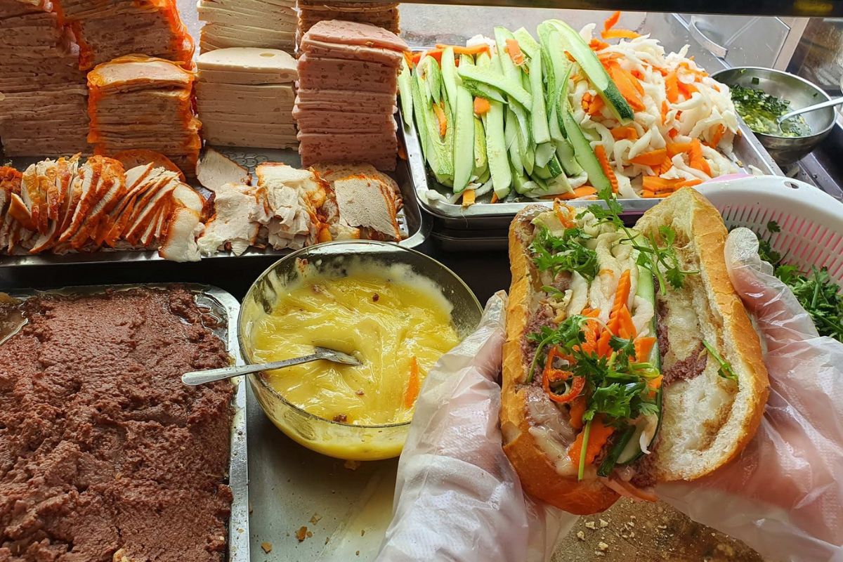 expenses in vietnam tour Vietnamese food