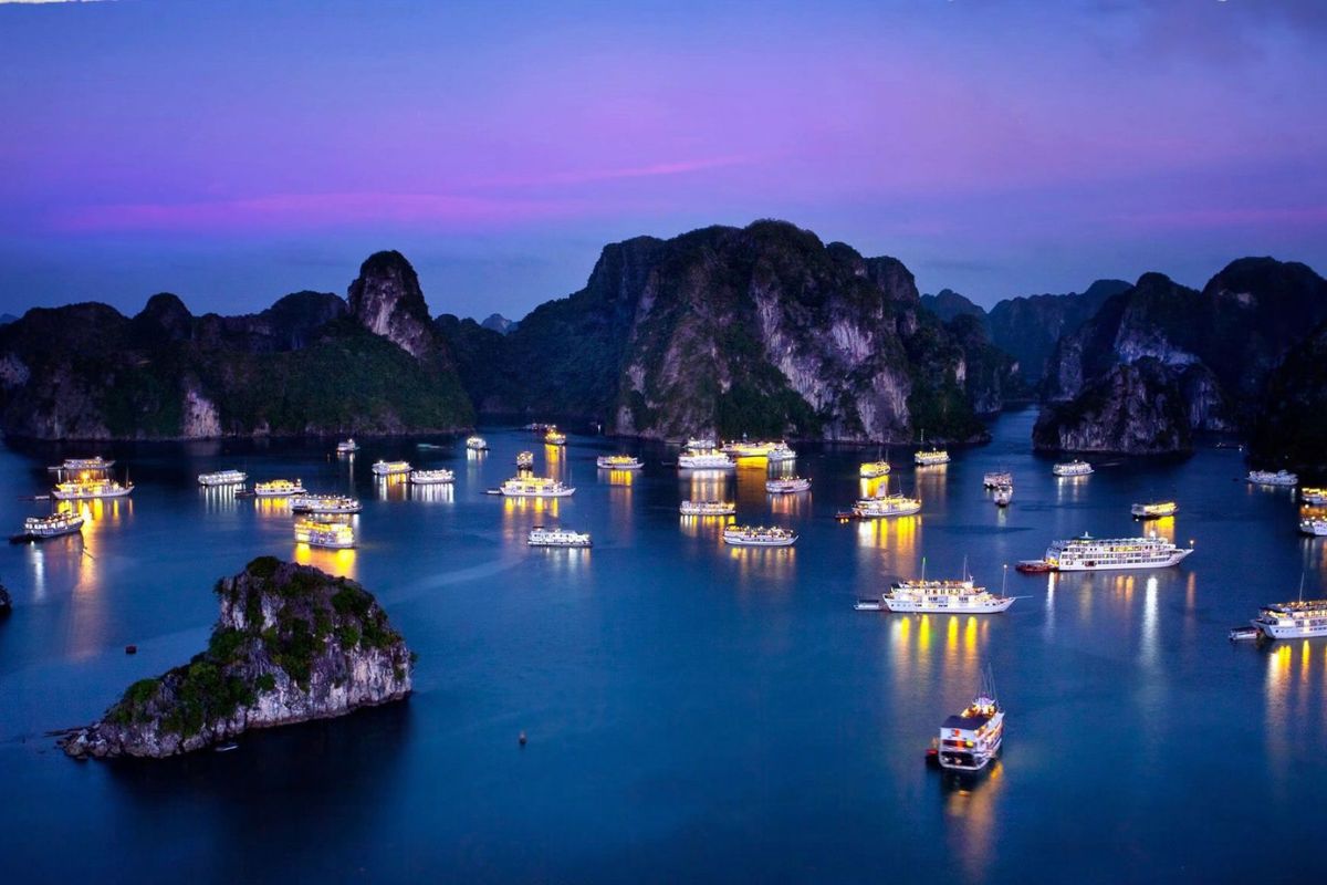 best city to visit in vietnam for nightlife halong bay at night