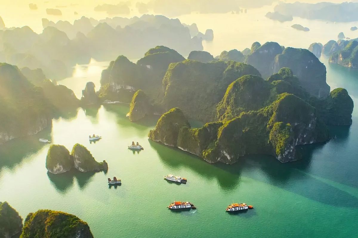 How much does it cost to go to Vietnam for 2 weeks halong bay