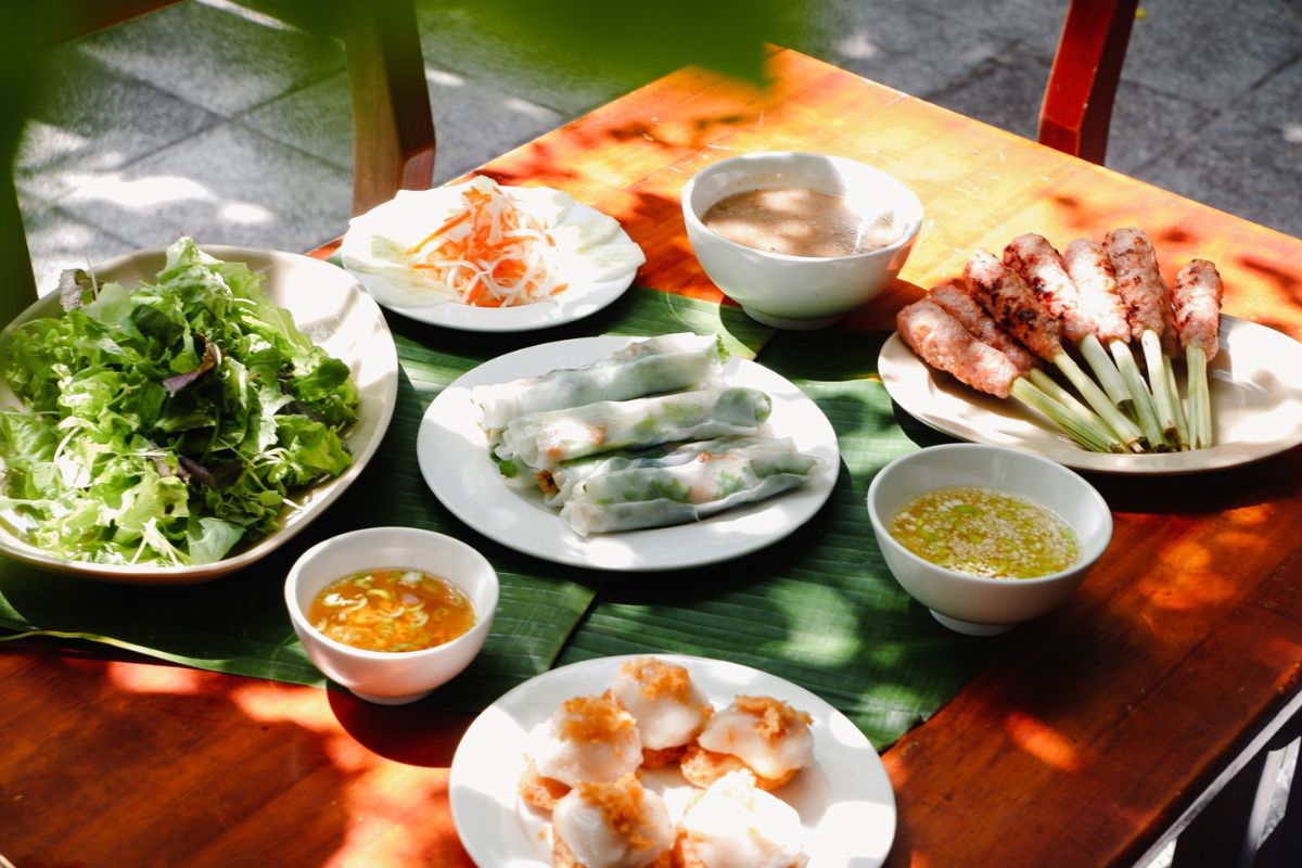 best places to eat in hue vietnam hanh restaurant