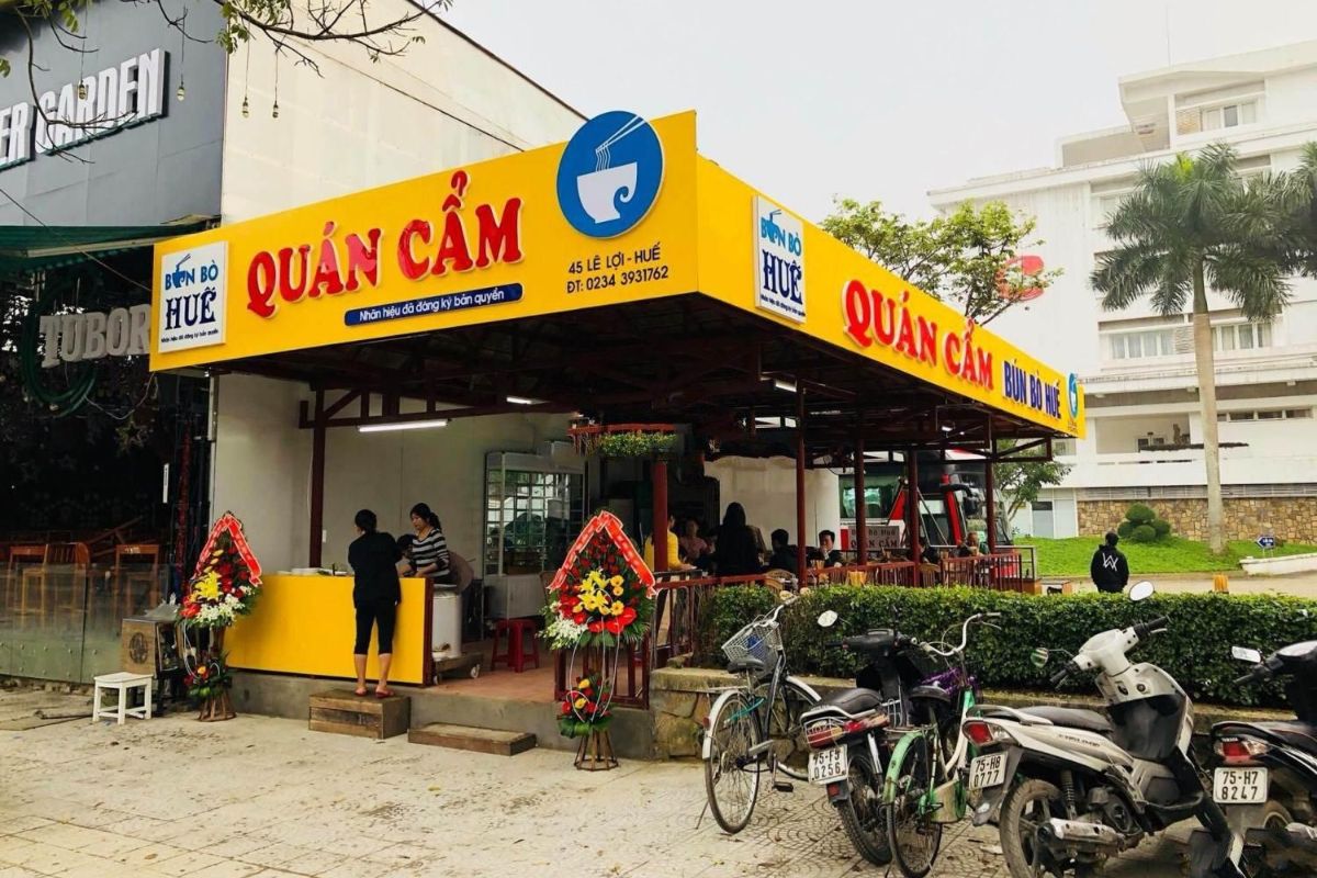 best places to eat in hue vietnam quan cam bun bo hue