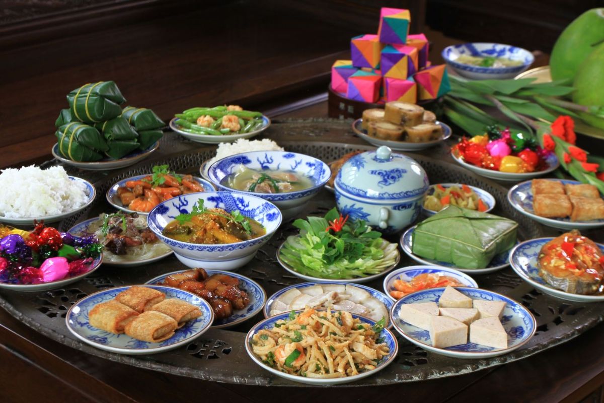 places to eat in vietnam cuc gach quan saigon
