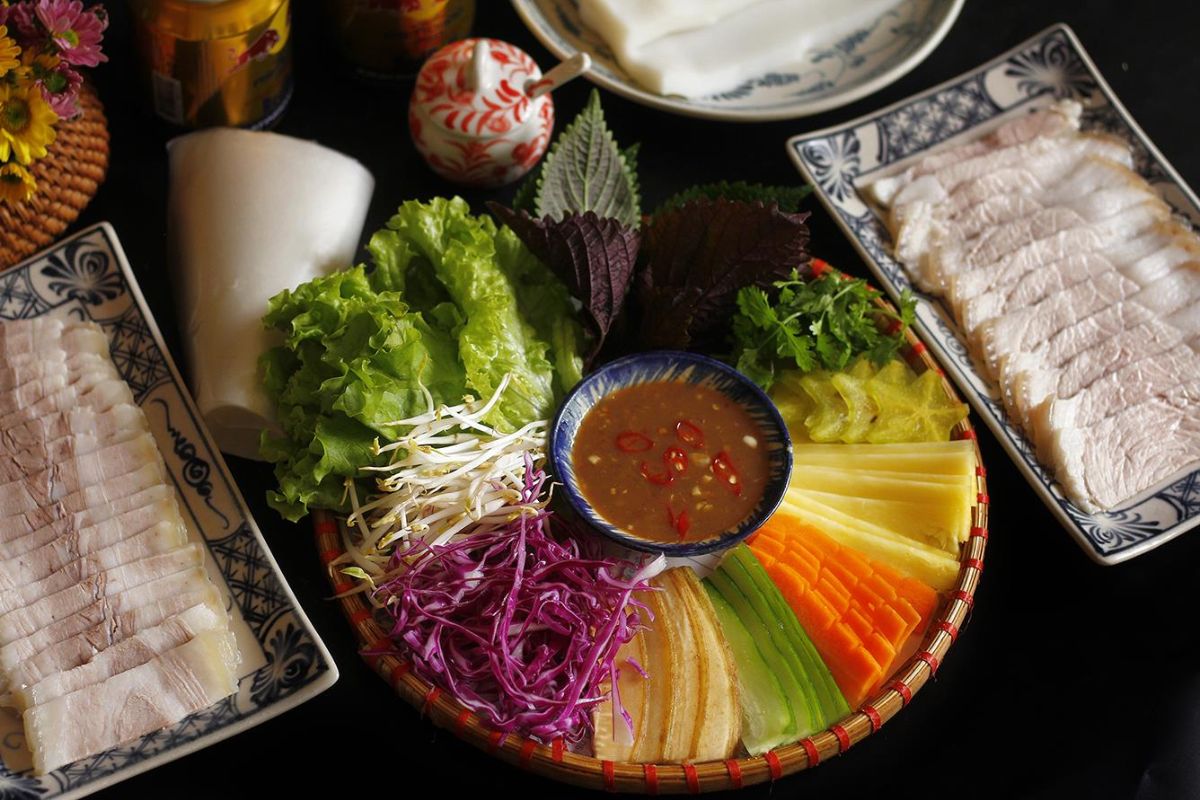 what makes vietnamese cuisine unique Pork rice paper rolls