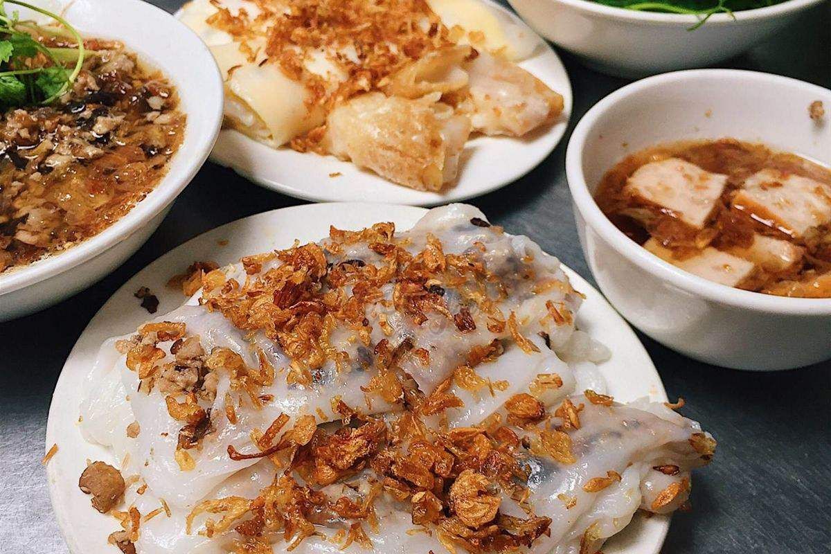 what to eat in vietnam hanoi banh cuon