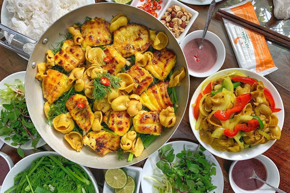 what to eat in vietnam hanoi cha ca la vong