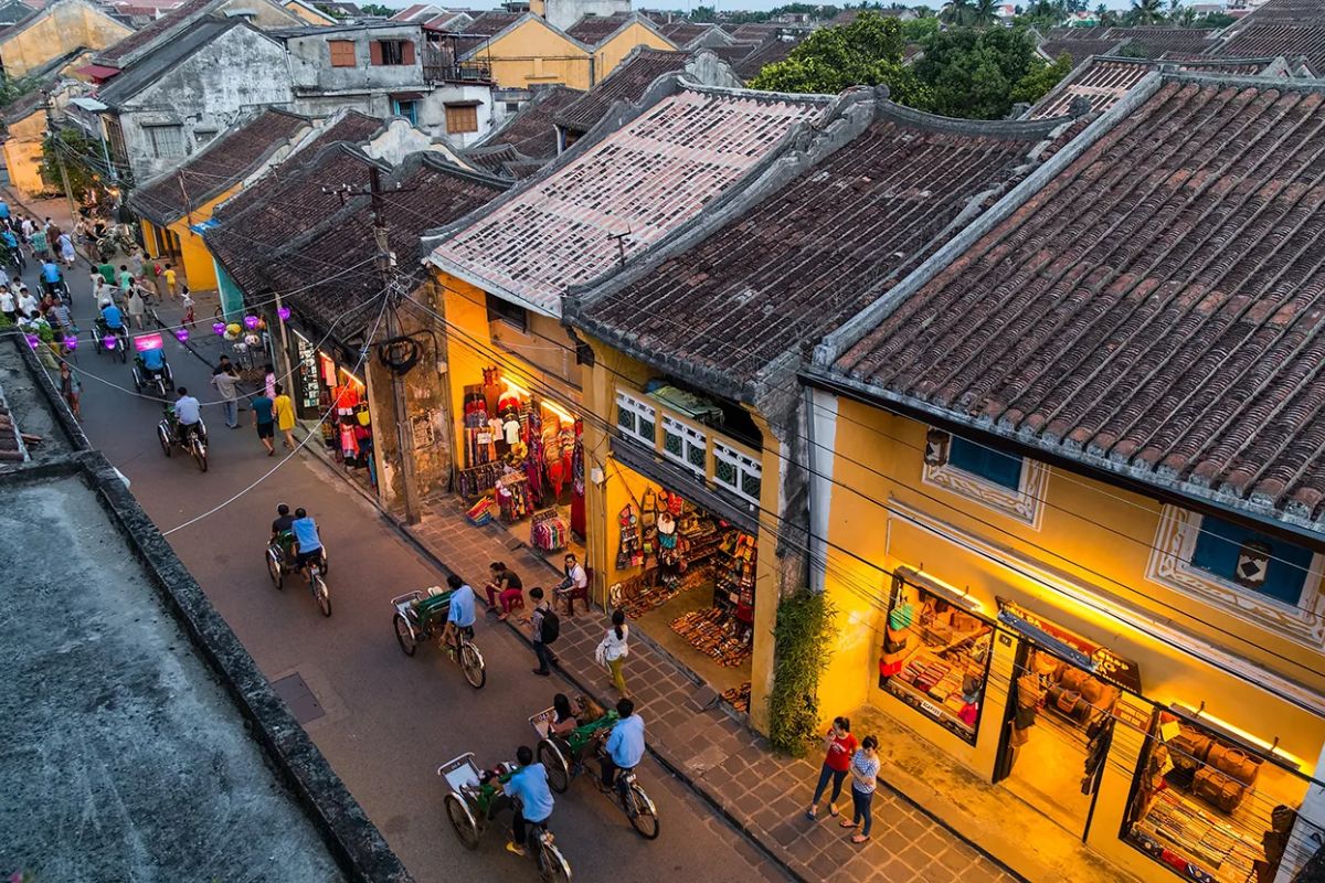 private tour to vietnam hoi an ancient town