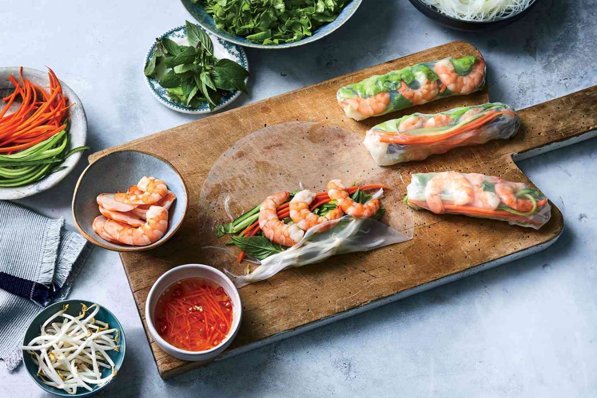 best vietnamese foods to try spring rolls