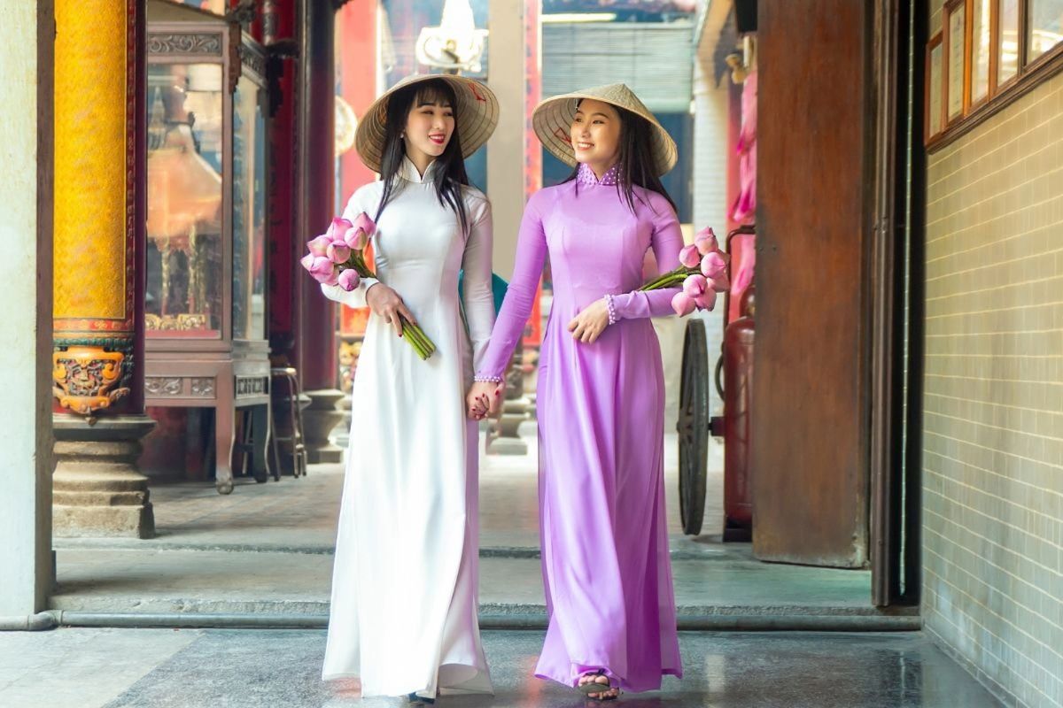 why do vietnamese wear ao dai Vietnamese Ao Dai for women