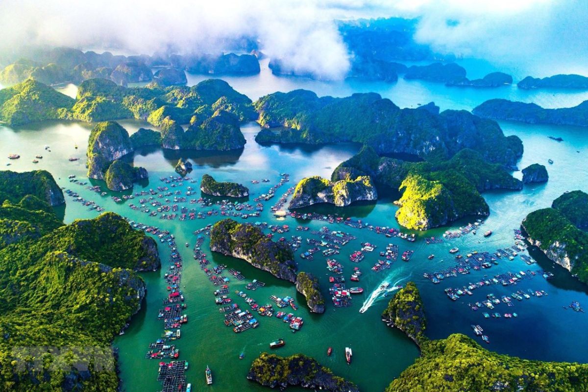 are americans welcome in vietnam halong bay