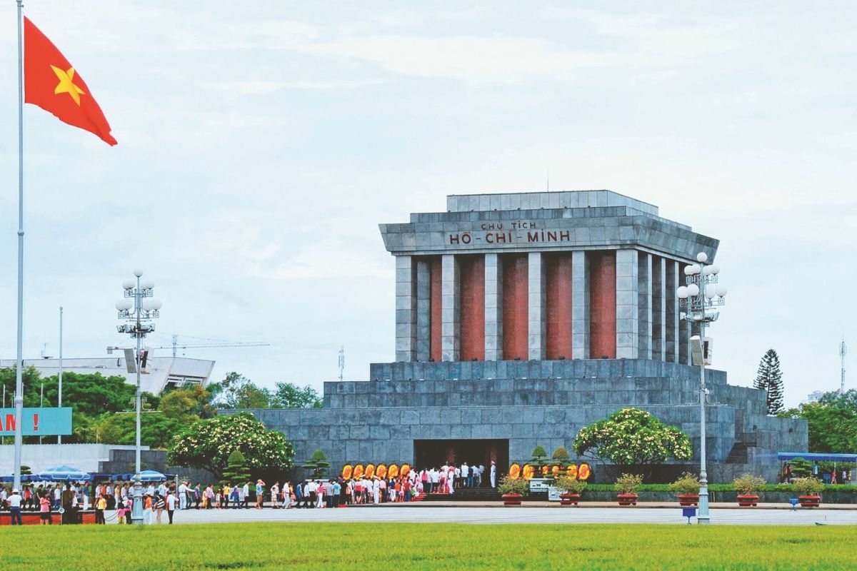 best area to stay in vietnam ho chi minh mausoleum vietnam