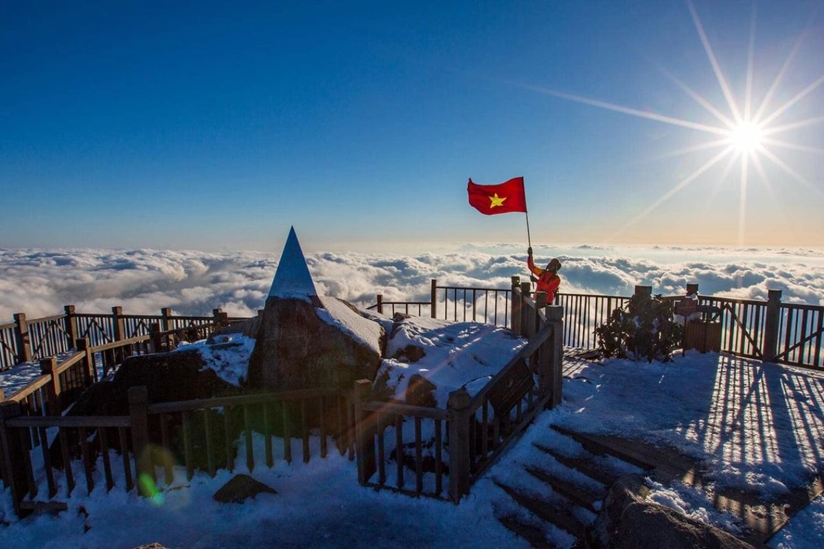 does vietnam get snow snow in fansipan