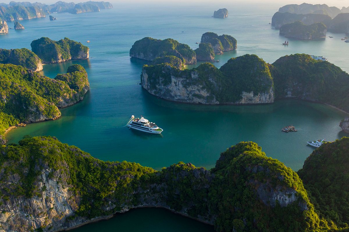 ha long bay weather halong bay in autumn