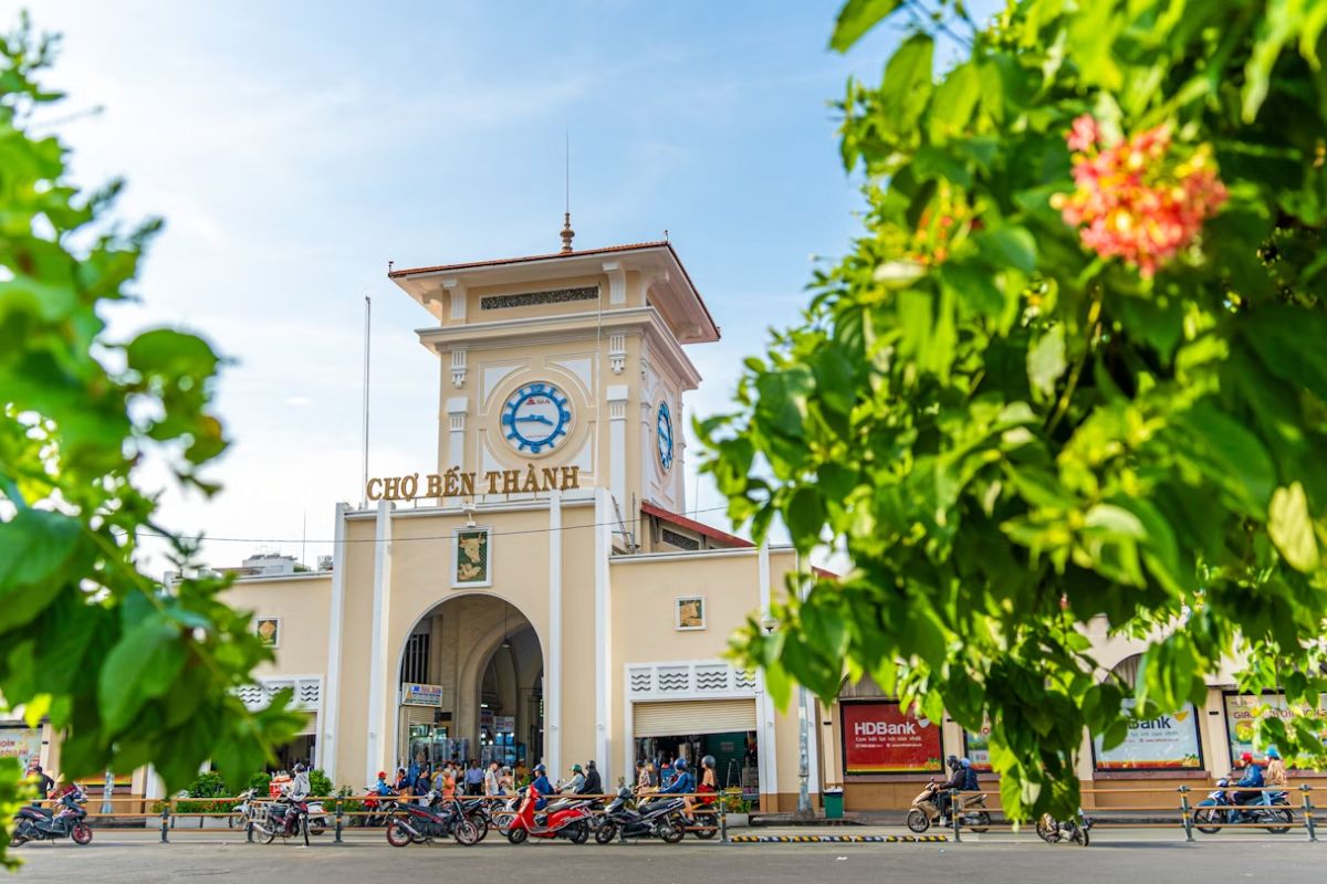 saigon weather by month saigon ben thanh market