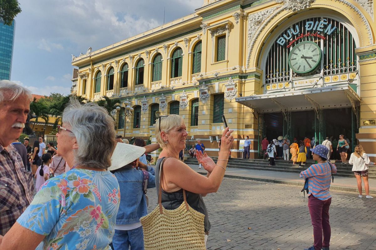 ho chi minh city july weather tourists in Ho Chi Minh city