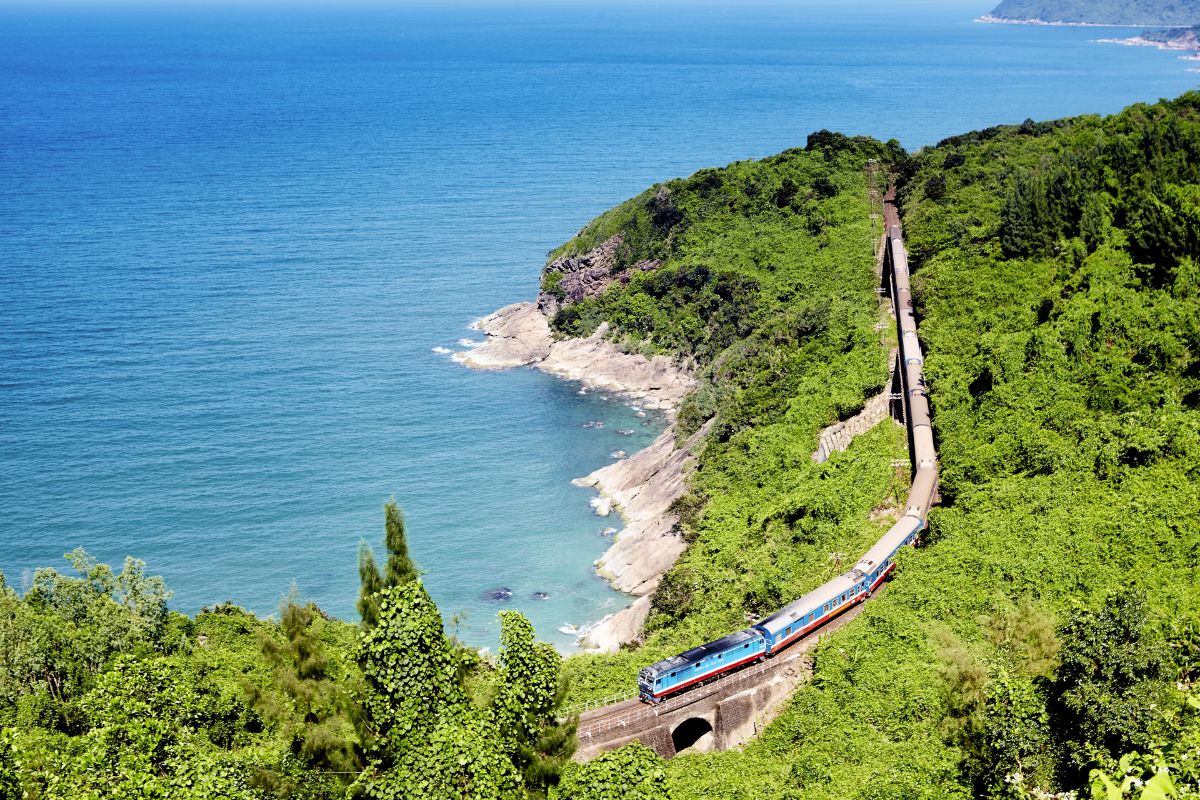 vacation in vietnam tips train in vietnam